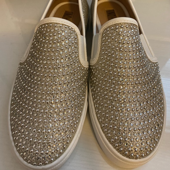 🔥🔥🔥JUST REDUCED!!! INC silver sparkle shoes - Picture 1 of 4